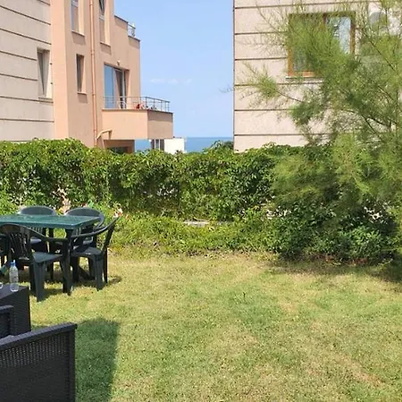 Miramar 16b Villa Lozenets